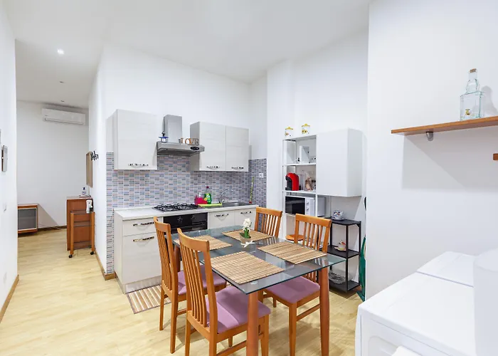 Alloggi Costantini Metro Battistini Hotel 3*